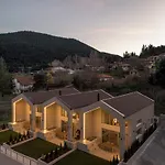 Monte Vista Luxury By Raise Villa